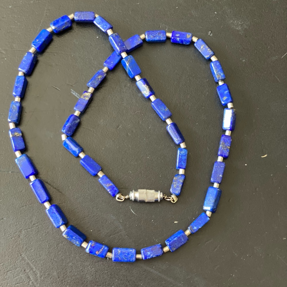 Stunning Lapis Lazuli Rectangular Bead Necklace. … - image 2